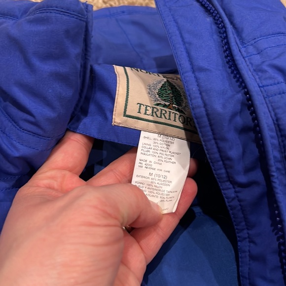 Boys size 10/12 vest - Picture 2 of 2